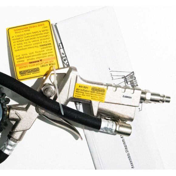 Air Inflator With Gauge 15" Hose Length 1/4" Air Inlet 140 PSI Max Cast Aluminum - Picture 5 of 5